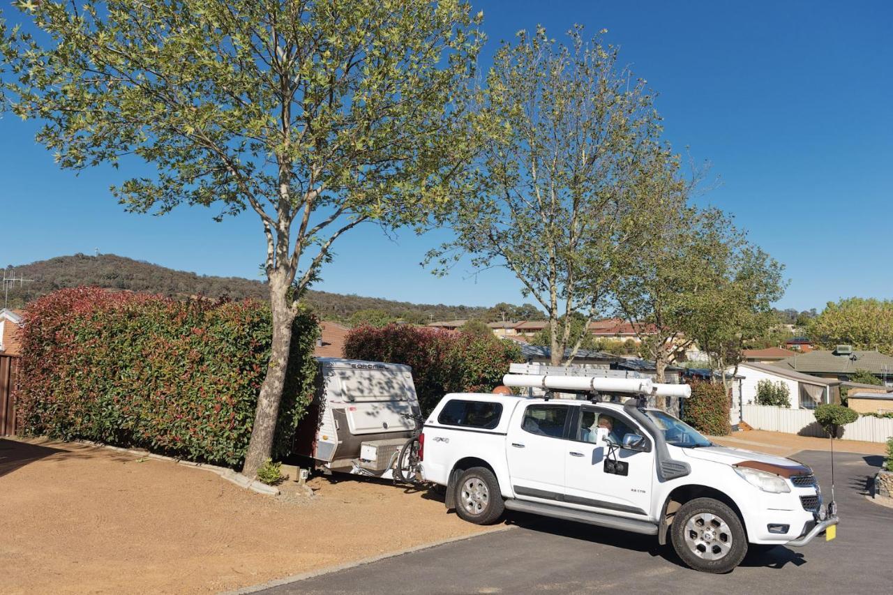Crestview Tourist Park Hotel Queanbeyan Exterior photo