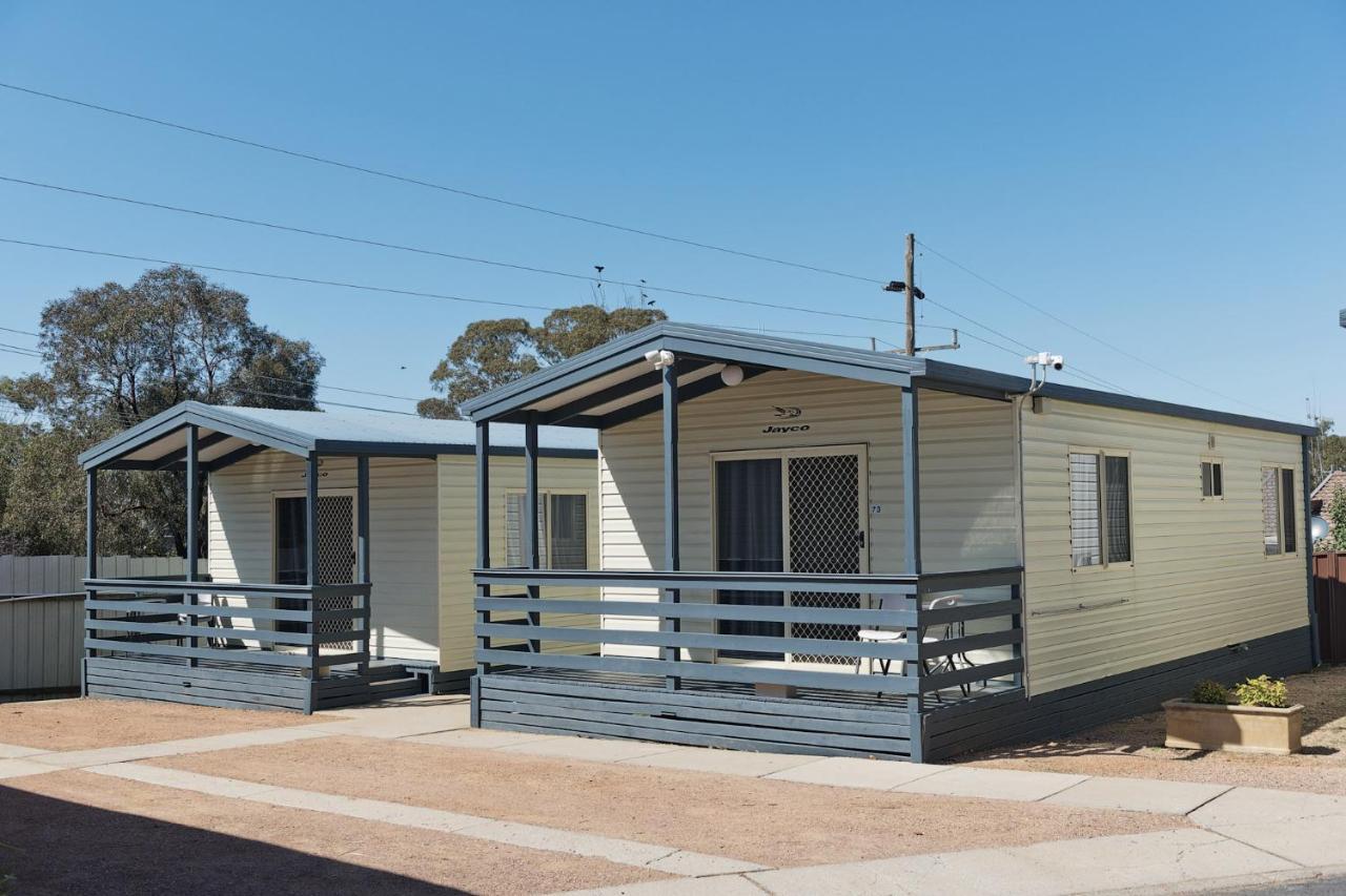 Crestview Tourist Park Hotel Queanbeyan Exterior photo